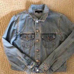 Forever 21 Jean Jacket - California; Size M